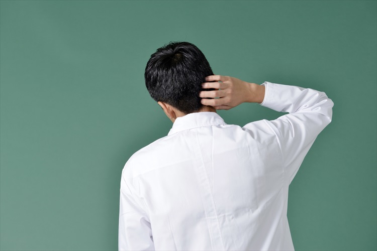 クリニック監修 頭皮がかゆい 意外と辛い 頭皮のかゆみの原因と対策 薄毛 Aga治療のあれこれ Dクリニック福岡 旧城西クリニック福岡 の頭髪コラム クリニック監修 頭皮がかゆい 意外と辛い 頭皮のかゆみの原因と対策 薄毛 Aga治療のあれこれ Dクリニック福岡 旧城西クリニック福岡 の頭髪コラム